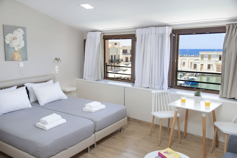 Фото Faros Beach