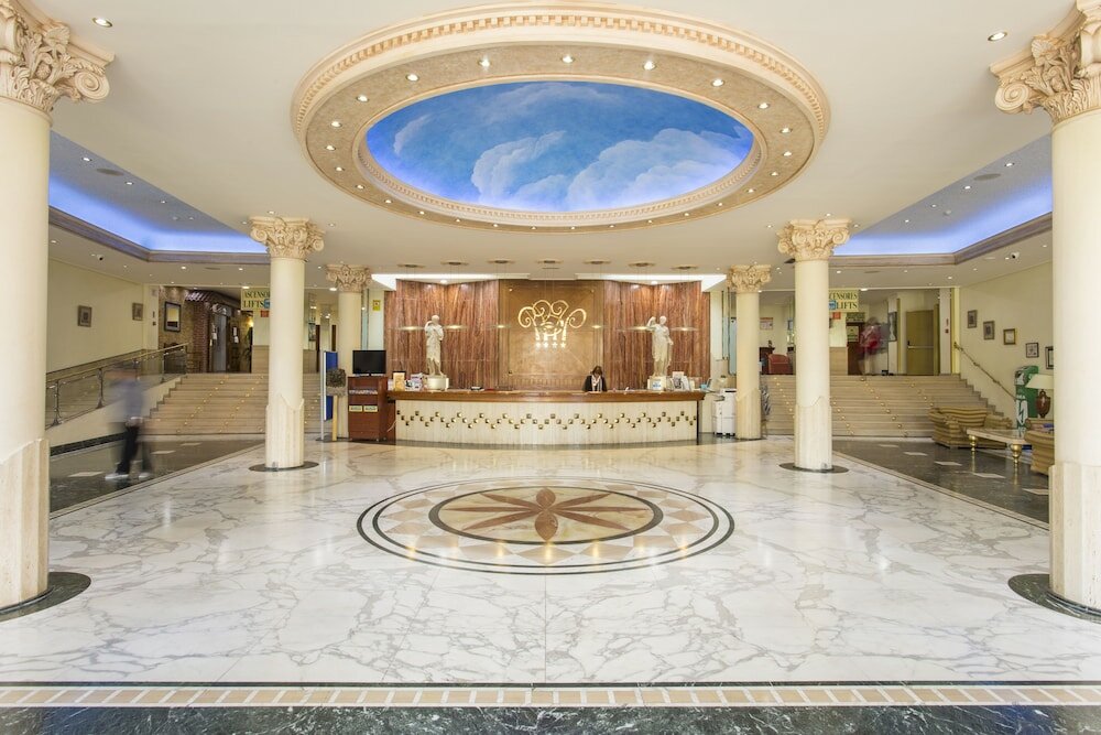 Фото Hotel Benidorm East by Pierre & Vacances