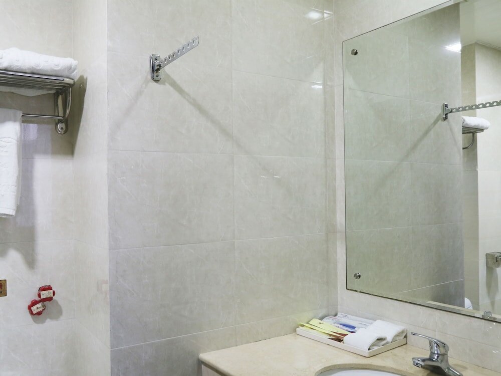 Фото Pazhou Hotel