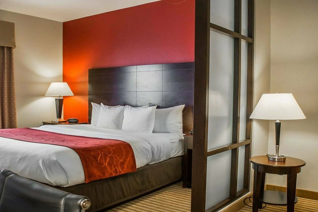 Фото Comfort Suites Columbus East Broad