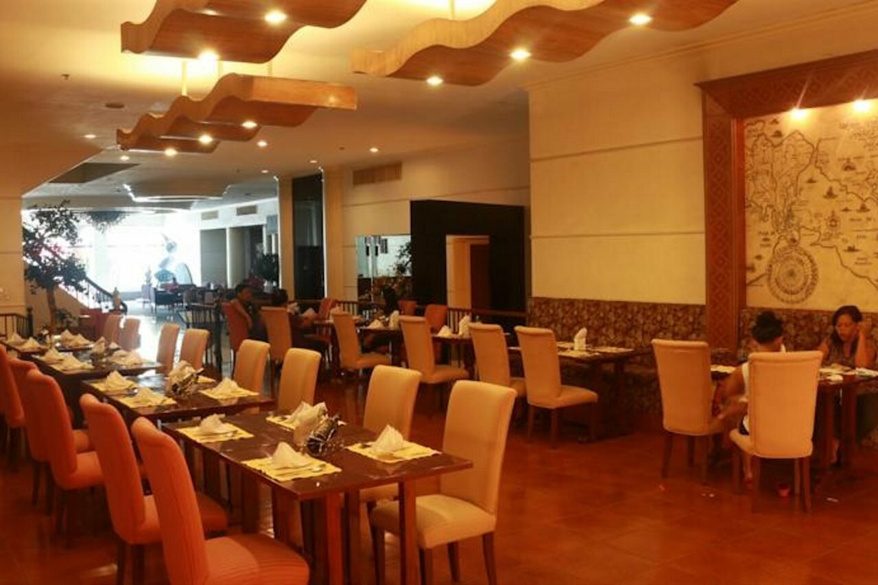 Фото The Bellavista Hotel