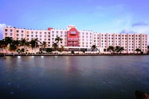 Гостиница Ramada Belize City Princess Hotel