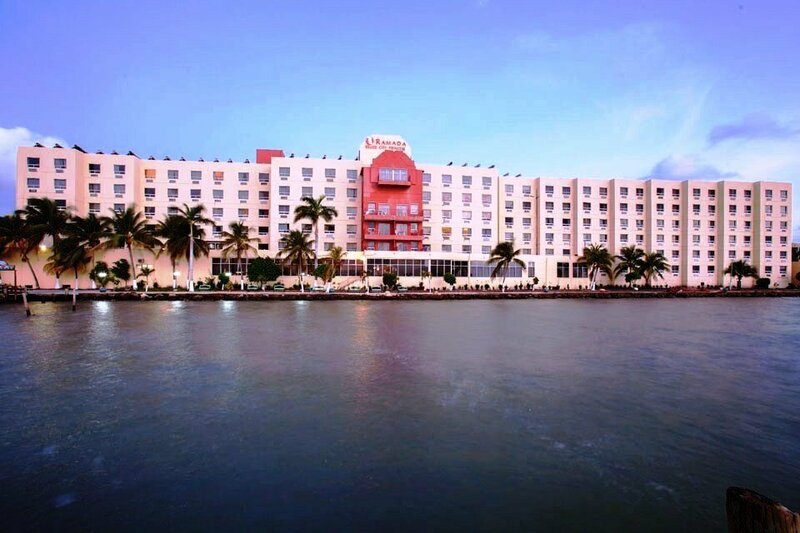 Гостиница Hotel & Casino Princess Belize в Белизе
