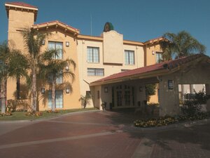 Гостиница La Quinta Inn by Wyndham Bakersfield South в Бэйкерсфилде
