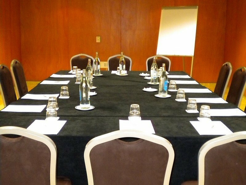 Фото Occidental Santa Cruz Contemporáneo