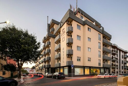 Гостиница São Luis Hotel в Лейрии