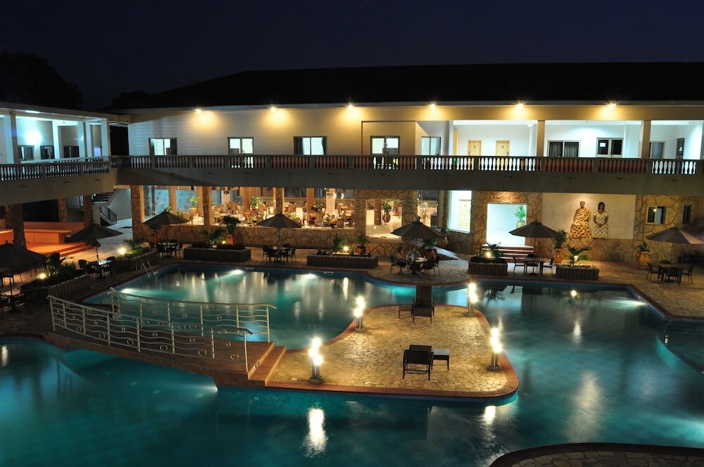 Фото Mensvic Grand Hotel