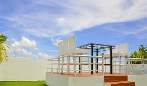 Апартаменты Sunrise Ocean View Apartment в Нячанге