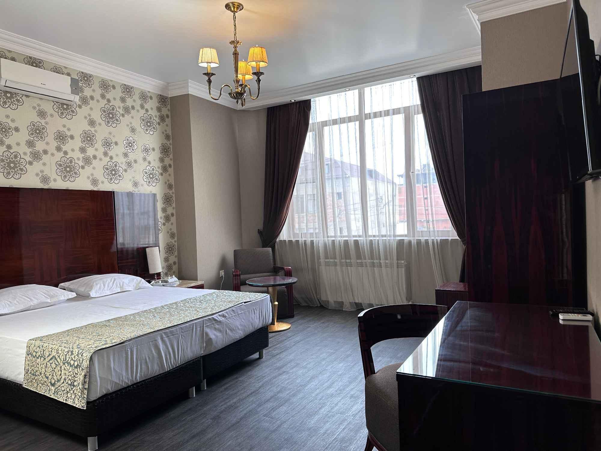 Фото отеля 2