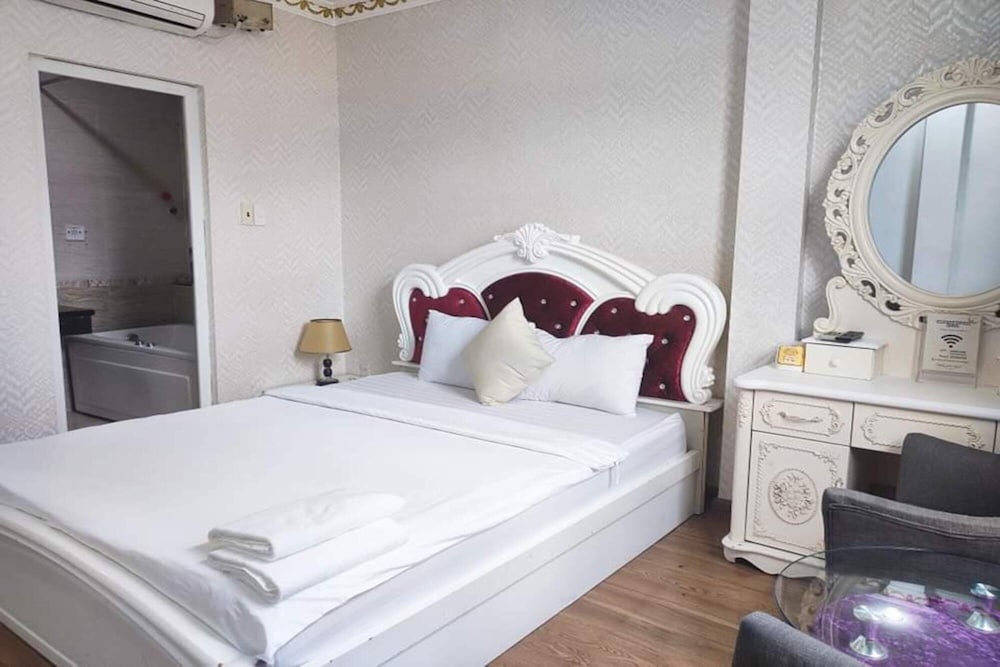 Фото Crowne Bui Vien Hotel