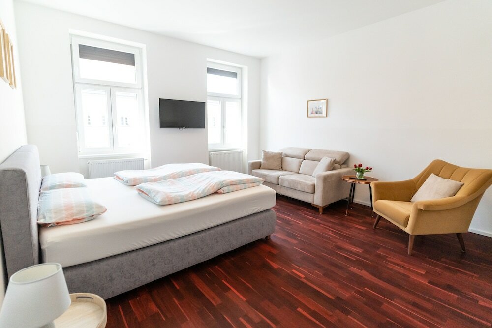Фото Comfortable Apartments Vienna 1100