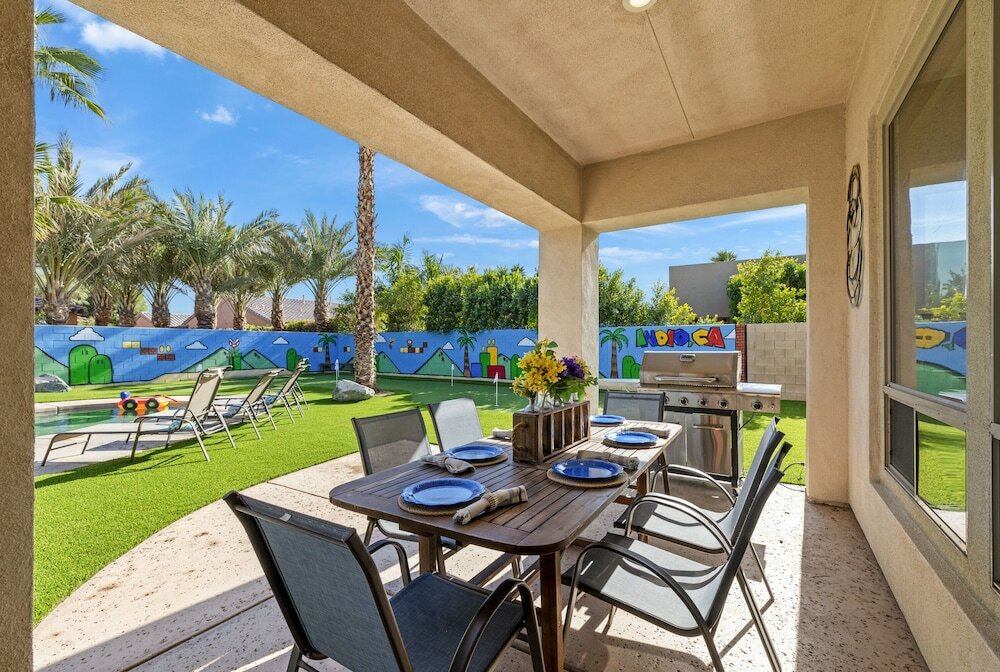 Фото Super Mario Hideout Desert Dream