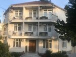Villa Svetlana (Chernomorskaya Street, 12/2), casa de huéspedes