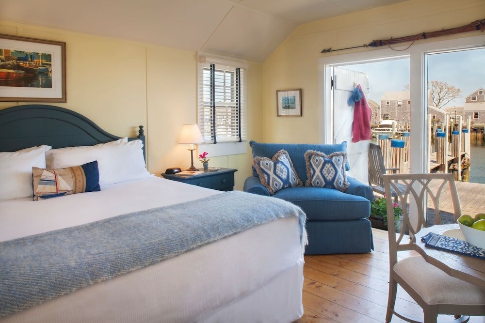 Фото The Cottages and Lofts at Boat Basin