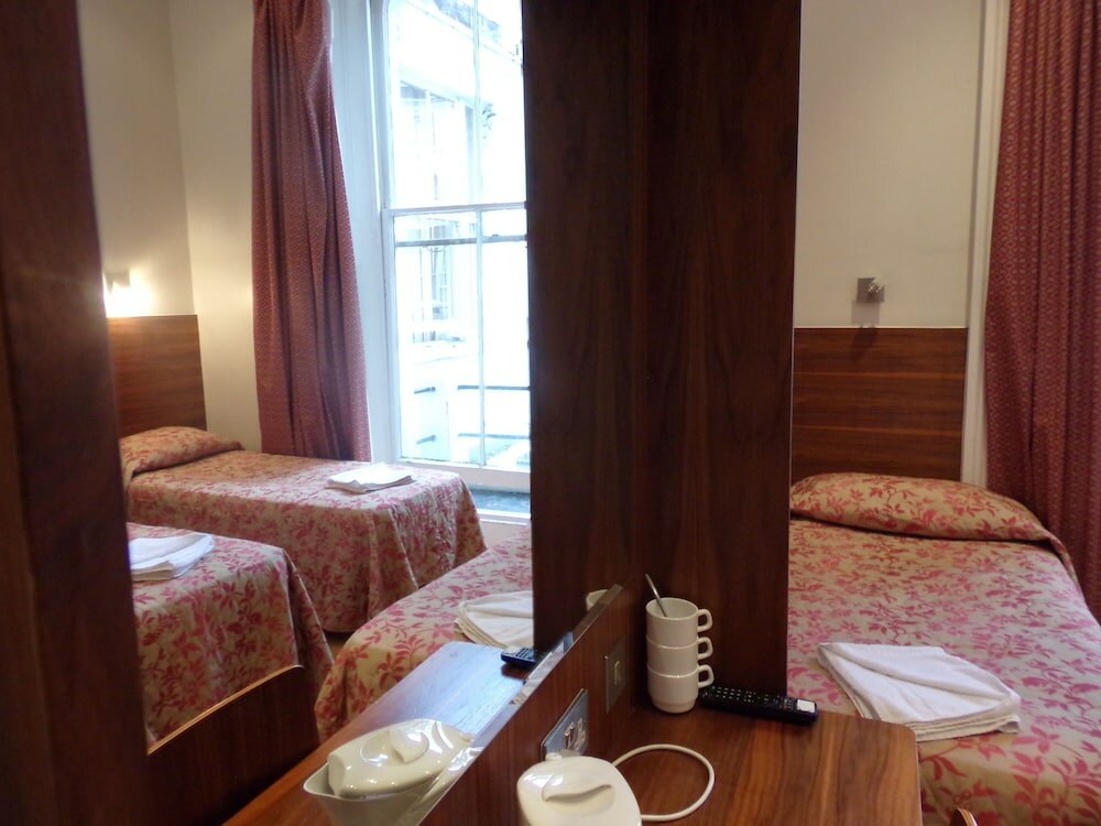 Фото Wedgewood Hotel