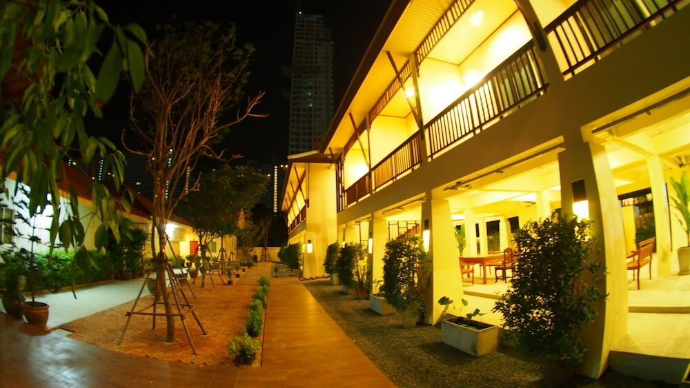 Фото Lotusland Resort