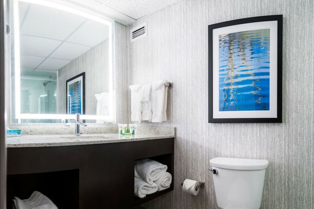 Фото Mcm Eleganté Hotel & Conference Center Beaumont