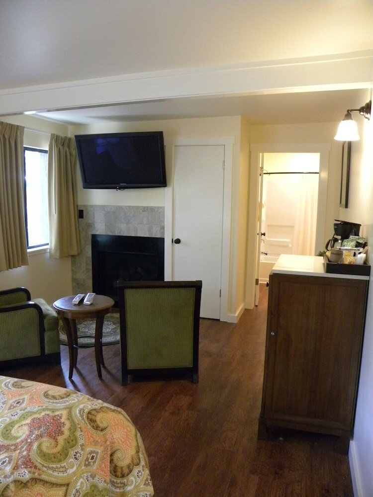 Фото Inn at Buckhorn Cove