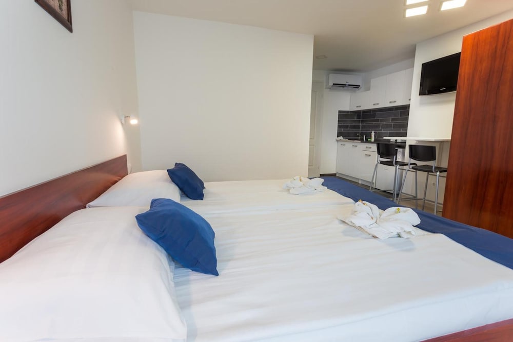 Фото Classic Hotel