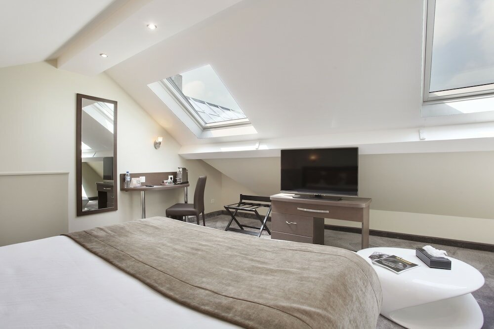 Фото Hotel Apolonia Paris Mouffetard