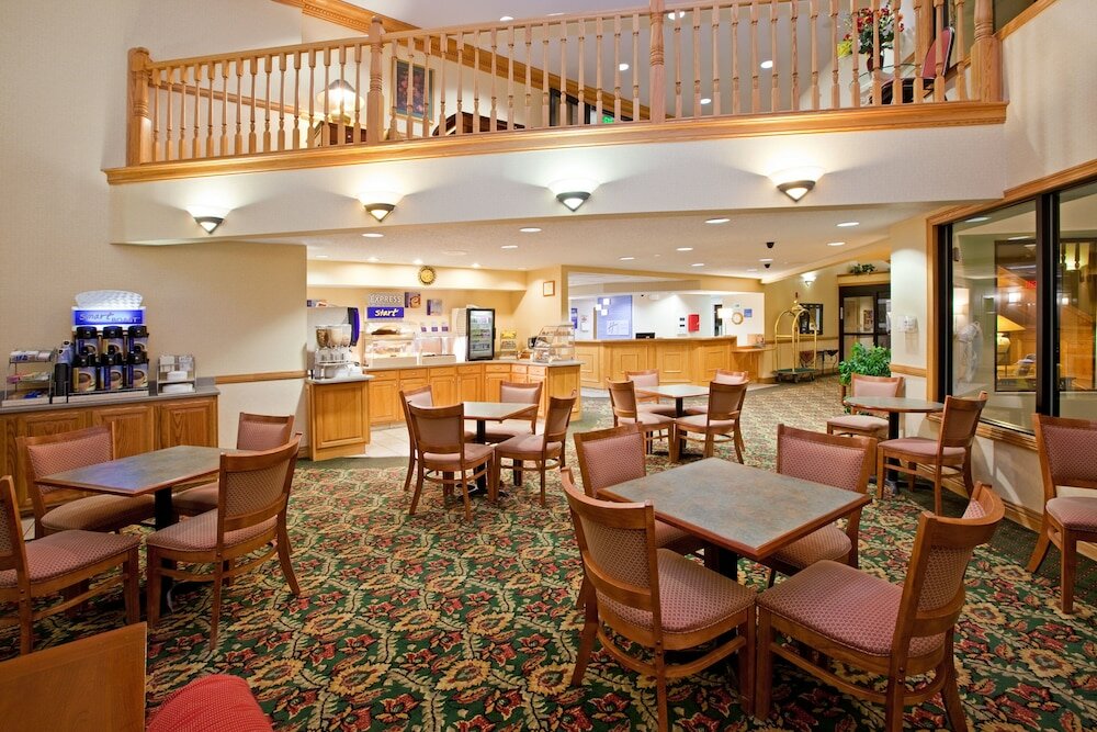 Фото Holiday Inn Express Washington, an Ihg Hotel