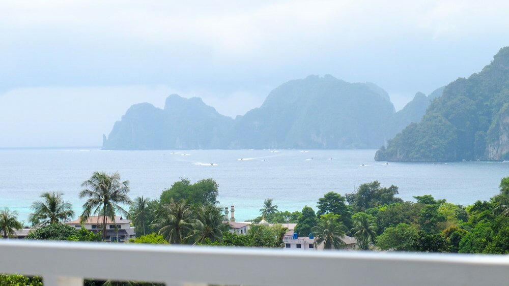 Фото Uphill Cottage