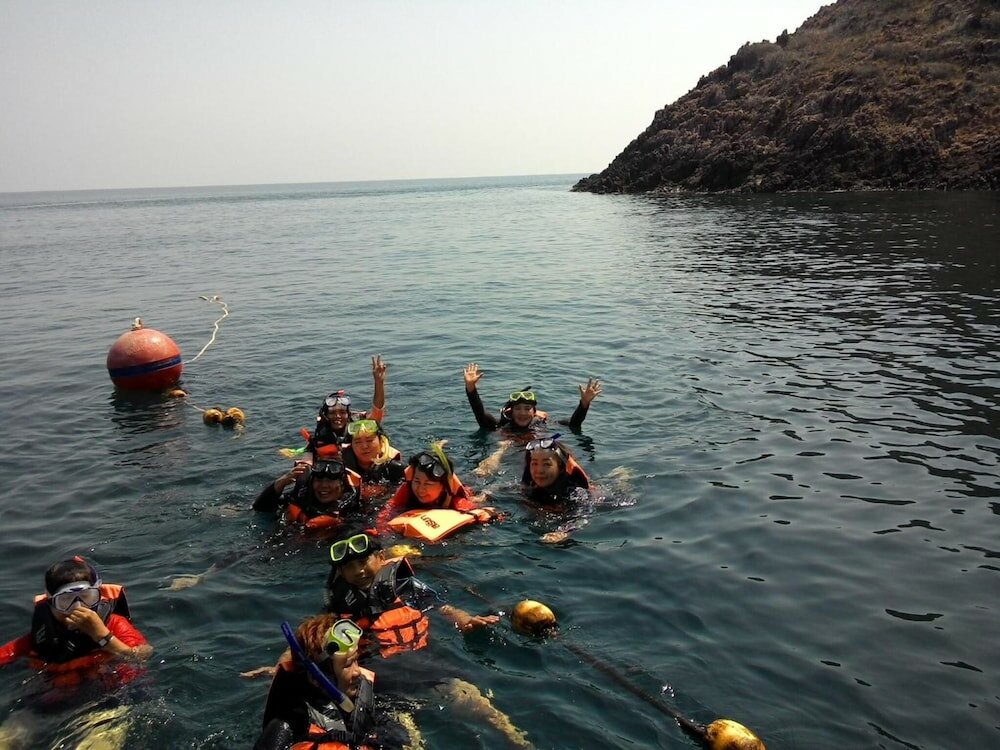 Фото Bang Saphan Resort Hotel