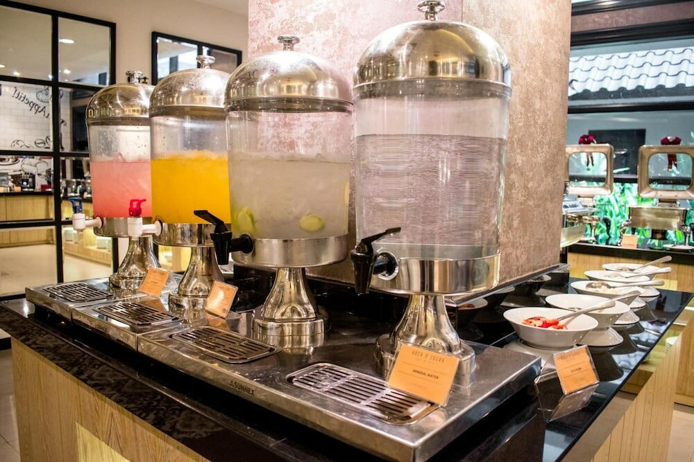 Фото Luminor Hotel Jember