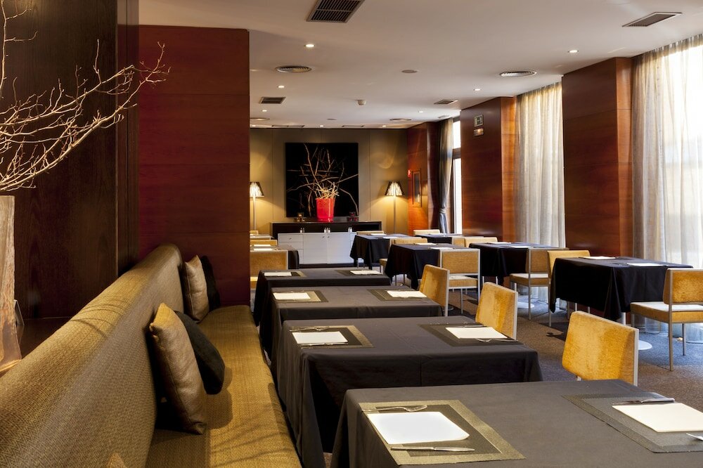 Фото AC Hotel Los Vascos