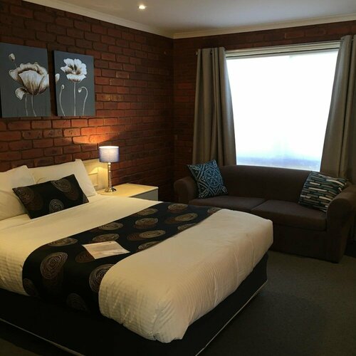 Гостиница Melton Motor Inn & Apartments в Мелтоне