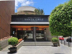 отель Hotel Escuela Santa Cruz