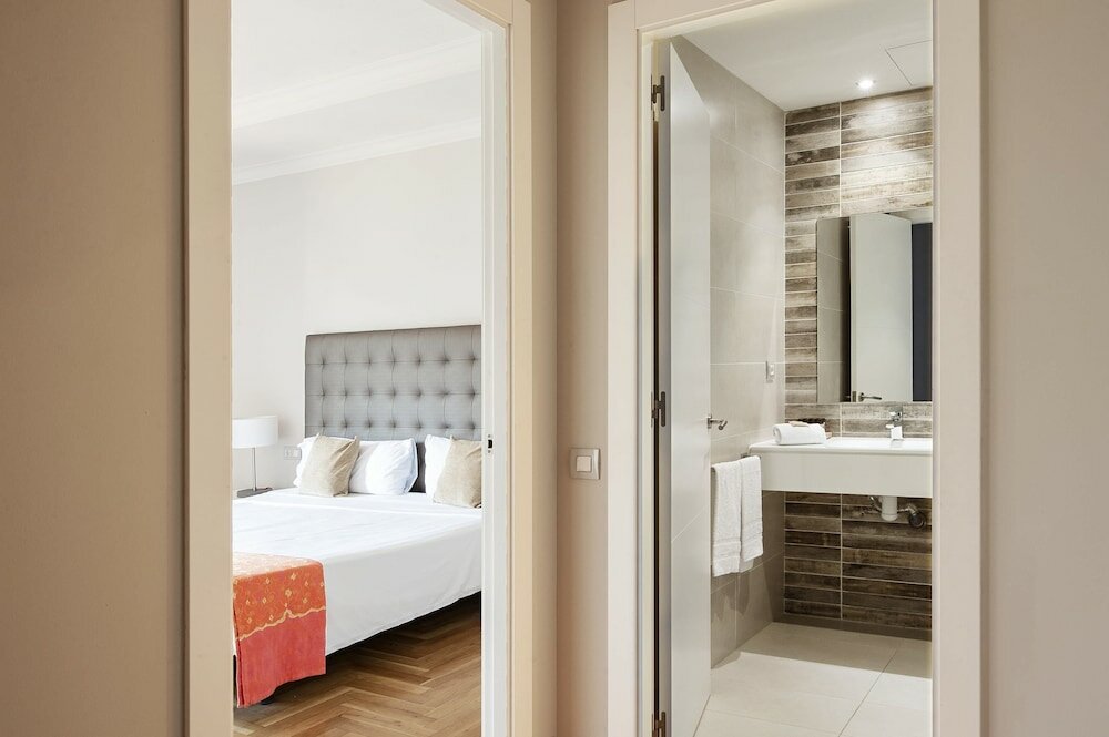 Фото The Corner Apartments by Aspasios