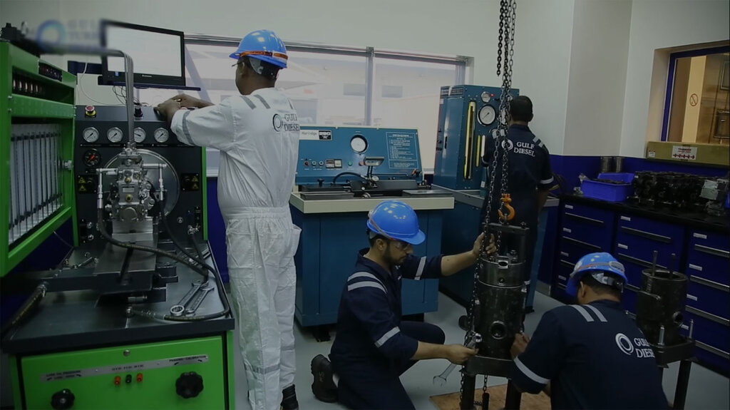 Engine repairs Gulf Diesel, Dubai, photo