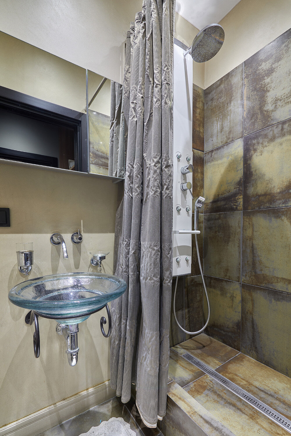 Фото Апартаменты на улице Чехова 1