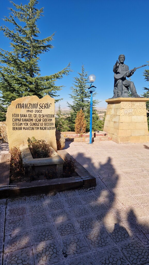 Monument, memorial Mahzuni Serif Grave and Statue, Hacibektas, photo