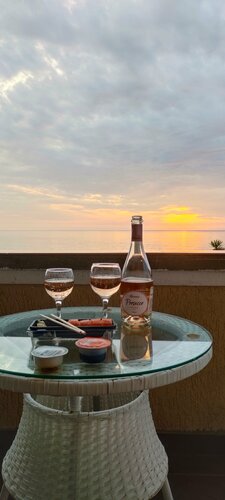 Внешний вид отеля Old Gagra Hotel в Гагре, фото 5