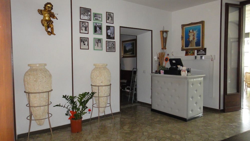 Фото Antica Locanda del Cavallino Bianco