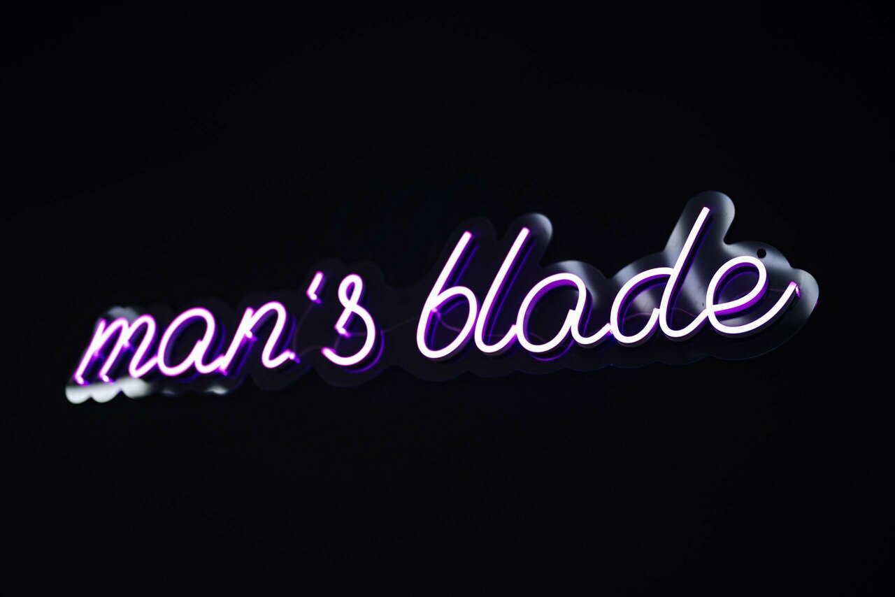 Man's blade