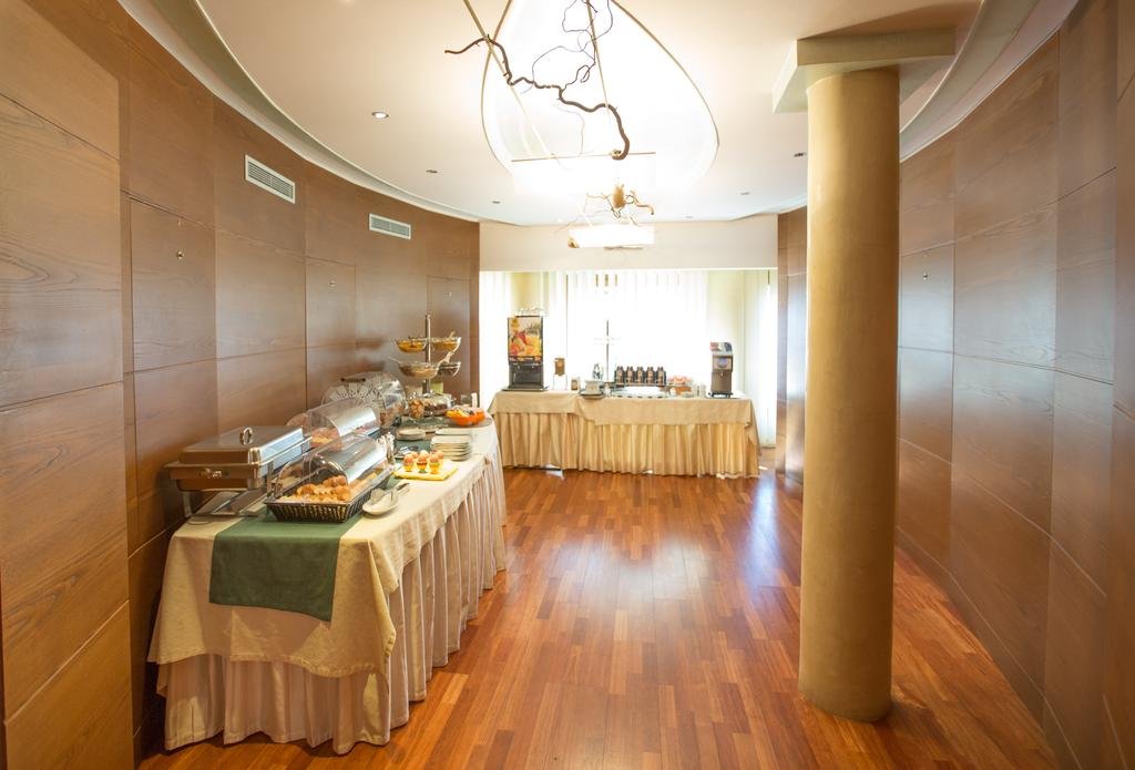 Фото Hotel Lombardia