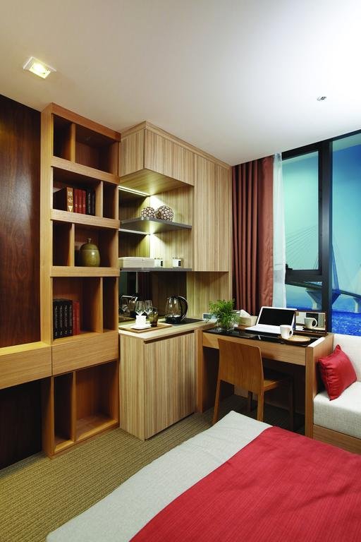 Фото Royal Emporium Hotel