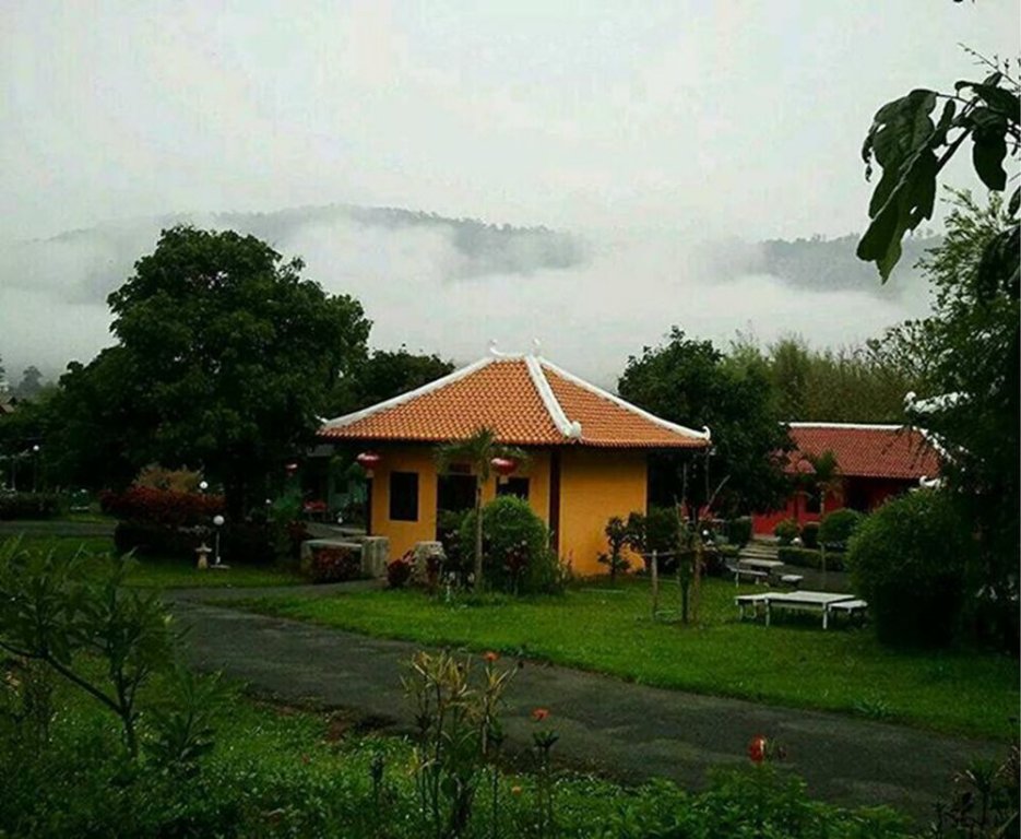 Фото The Natural Yurt Resort at Khao Kho