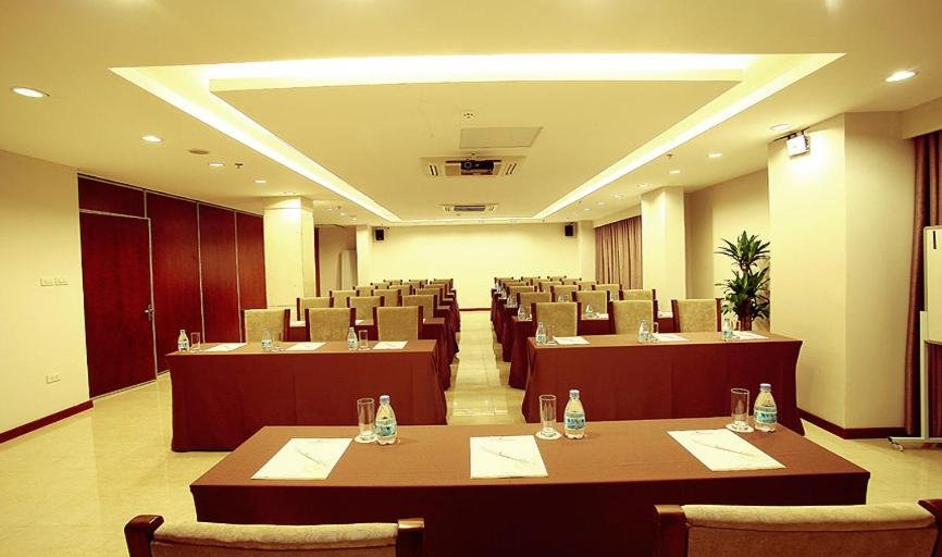 Фото Riverside Hanoi Hotel