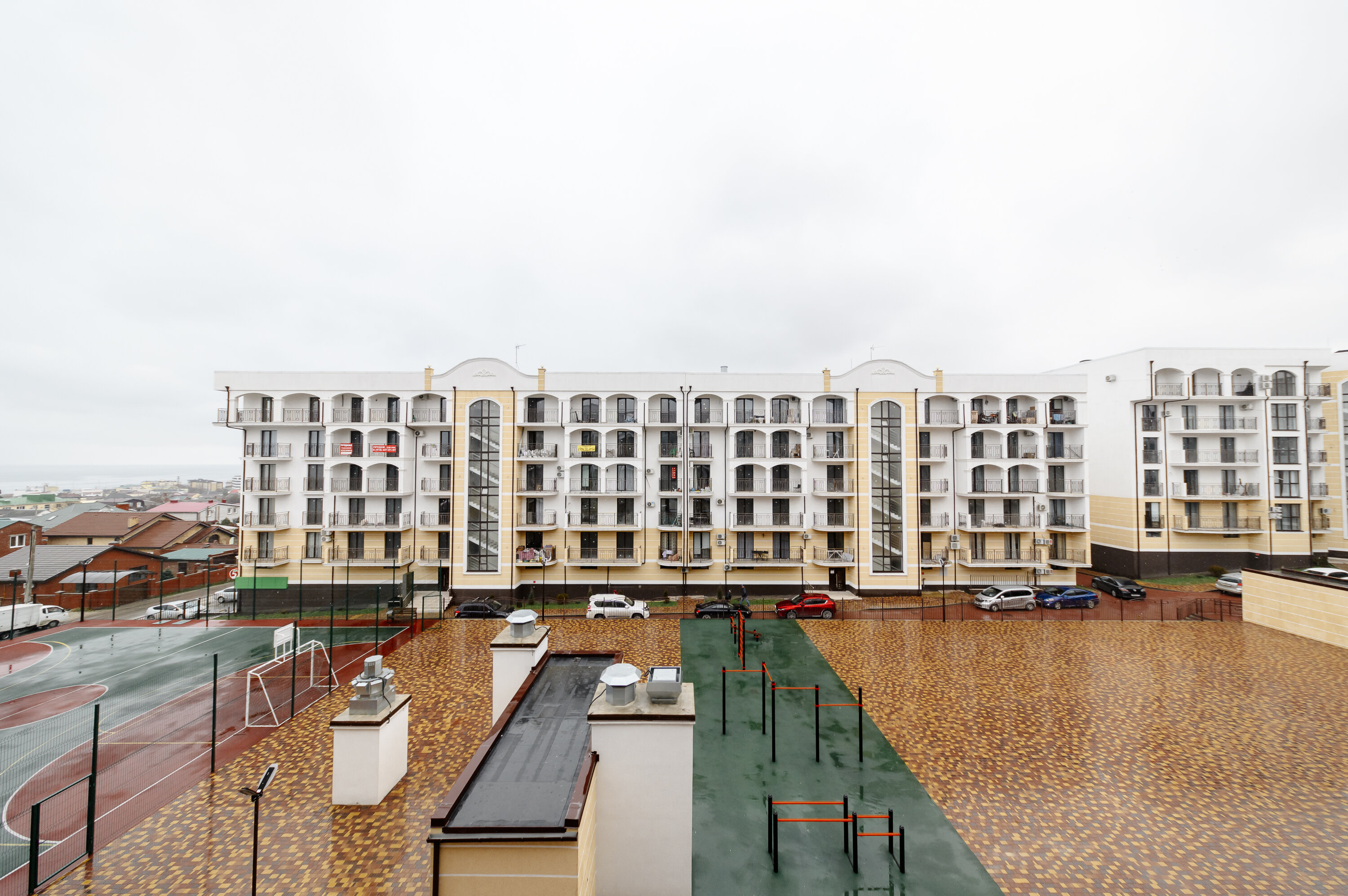 Фото Апартаменты на Счастливом переулке 26 от LetoApart