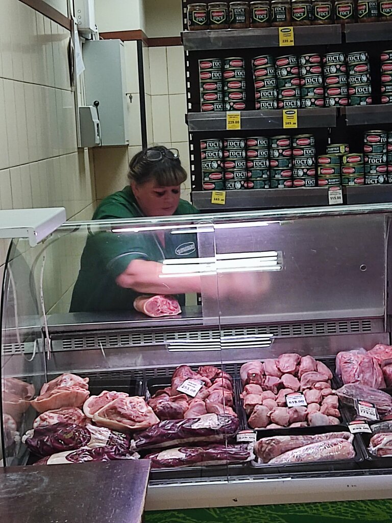 Tienda de carnes, embutidos Velikoluksky myasokombinat, , foto