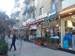 Karvan (Mirzеbala Mеmmеdzadе Street, 73D), cafetería