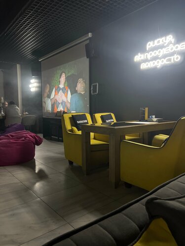 Лиза Липпс бейнеленген толық метражды ретро порно фильмдер онлайн