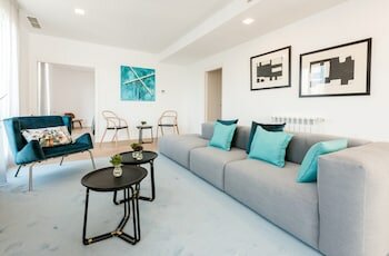 Фото Plaza de España Skyline