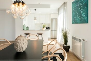 Фото Plaza de España Skyline