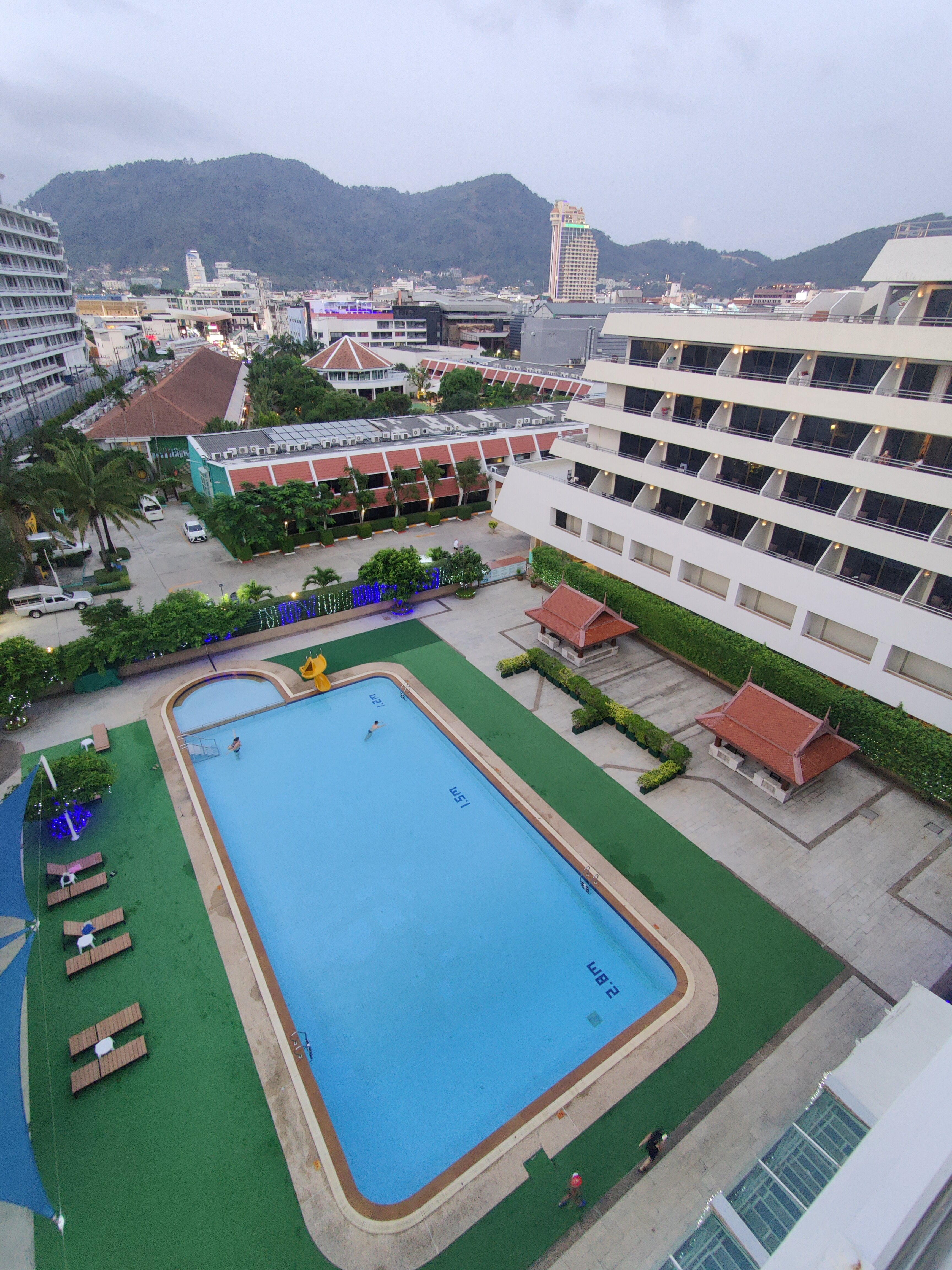 Фото Patong Resort