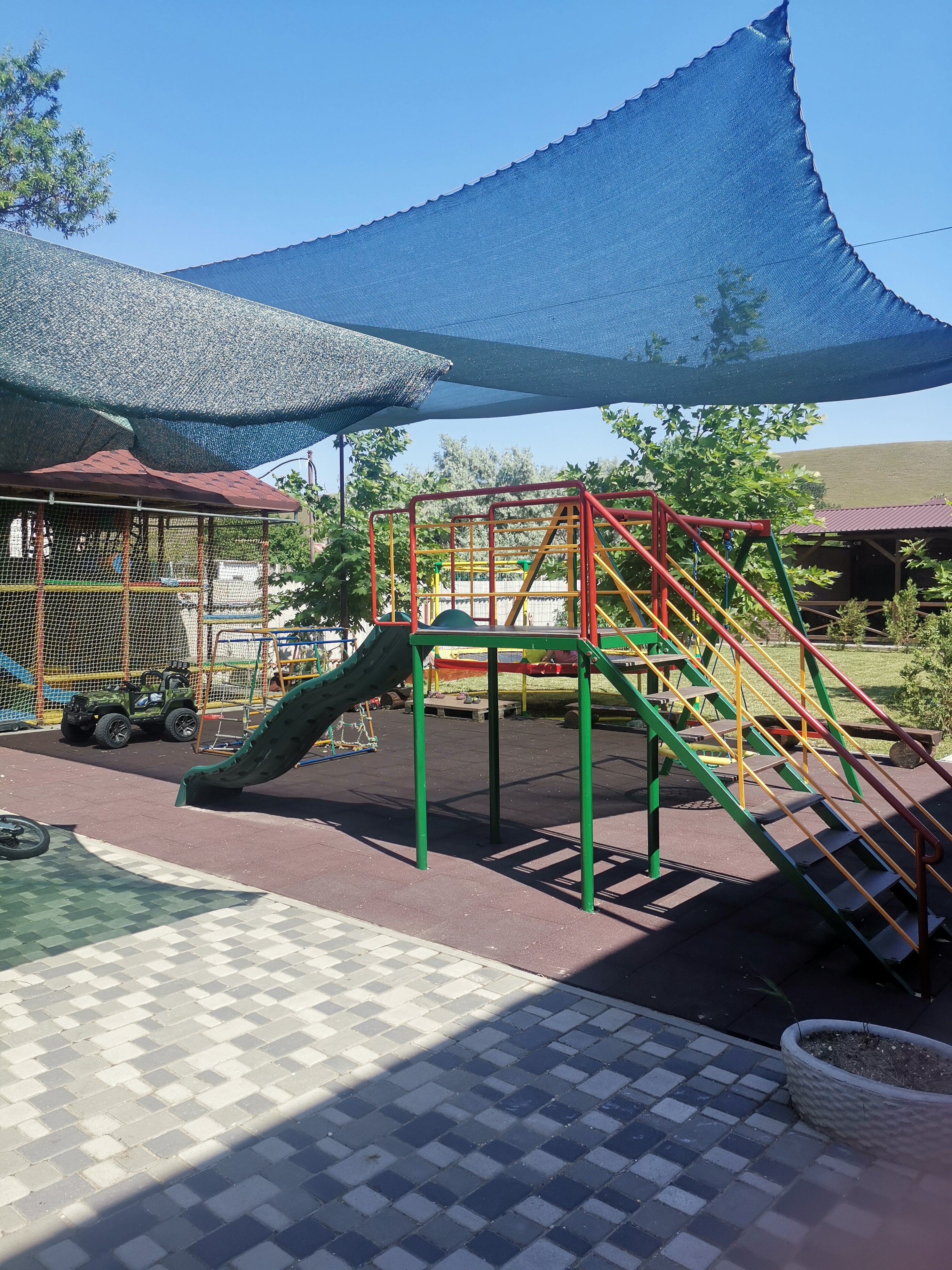 Фото Солнечный